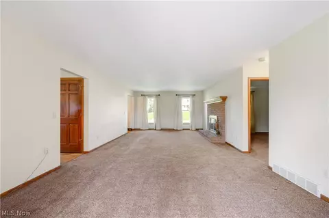3364 Waterford Ave NW, Canton, OH 44708 photo 6
