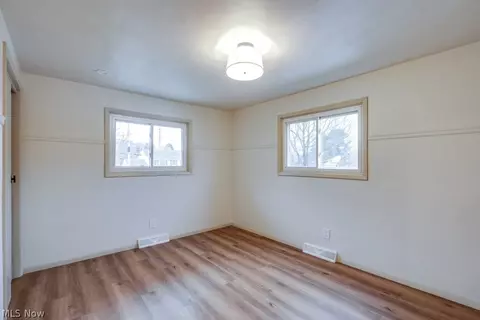 Bedroom - 1010 Miles Ave NW, Canton, OH 44708 photo 5 of 9
