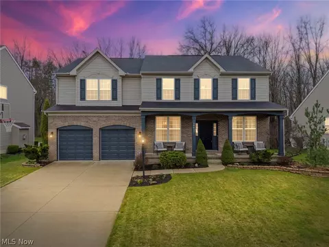 34453 Braemore Dr, North Ridgeville, OH 44039