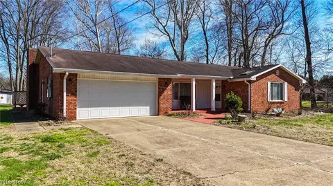 206 Ellsworth Dr, Marietta, OH 45750