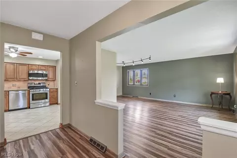 Entry Way - 7350 Ames Rd, Parma, OH 44129 photo 1 of 2