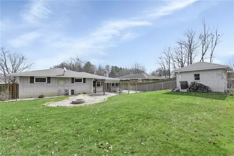 Exterior - 7350 Ames Rd, Parma, OH 44129 photo 10 of 11