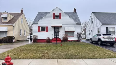19513 Beverly Ave, Maple Heights, OH 44137