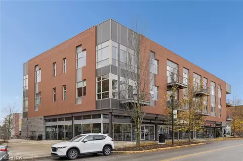 55 E College St #212, Oberlin, OH 44074