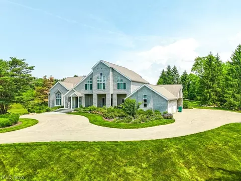 103 Partridge Ln, Hunting Valley, OH 44022