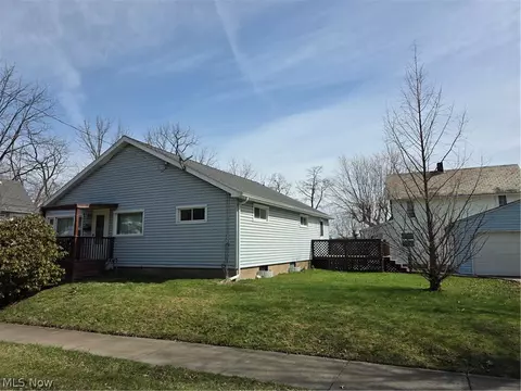 Exterior - 650 Sharp Ave, Salem, OH 44460 photo 7 of 7