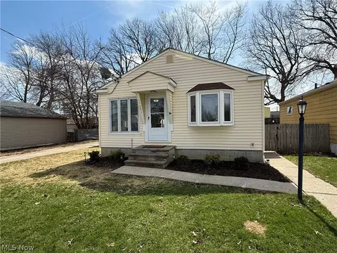 17201 Martha Rd, Cleveland, OH 44135