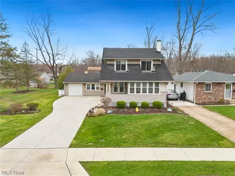 133 Belmar Blvd, Avon Lake, OH 44012