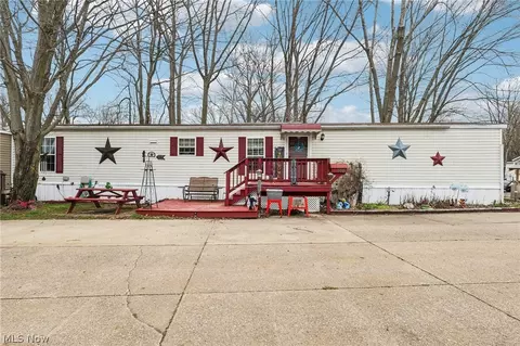 188 Paradise Blvd, Madison, OH 44057
