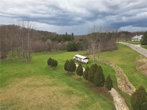 8766 Glenwood Rd, Cumberland, OH 43732