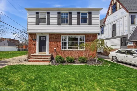 3722 Lindholm Rd, Shaker Heights, OH 44120