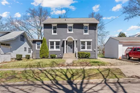 1529 Pilgrim St, Akron, OH 44305