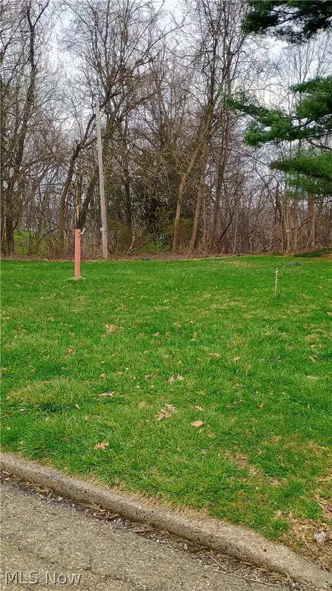 Cliffwood Avenue, Zanesville, OH 43701