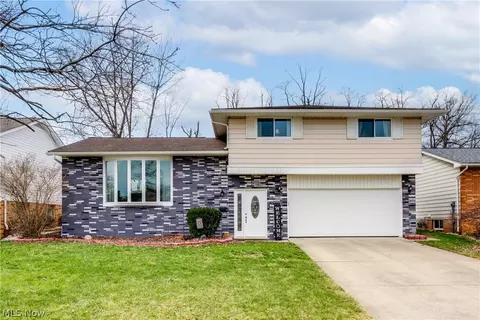 6826 Lynett Dr, Parma, OH 44129