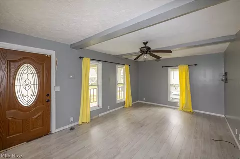 Living - 124 E 32nd St, Lorain, OH 44055 photo 1 of 5