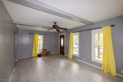 Living - 124 E 32nd St, Lorain, OH 44055 photo 2 of 5