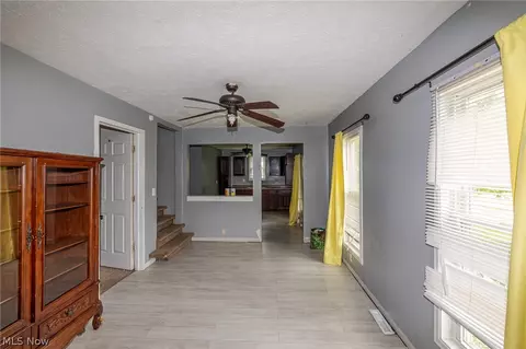 Living - 124 E 32nd St, Lorain, OH 44055 photo 5 of 5