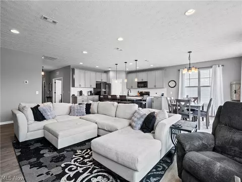 157 Kensington Way, Elyria, OH 44035 photo 15