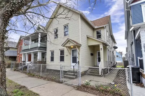 2815 Monroe Ave, Cleveland, OH 44113