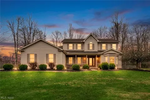 3169 Apollo Dr, North Royalton, OH 44133