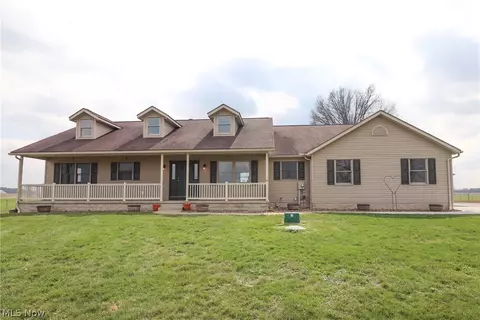 1153 E Pleasant Home Rd, Wooster, OH 44691