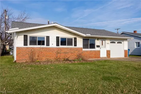 4608 Gary Ave, Lorain, OH 44055