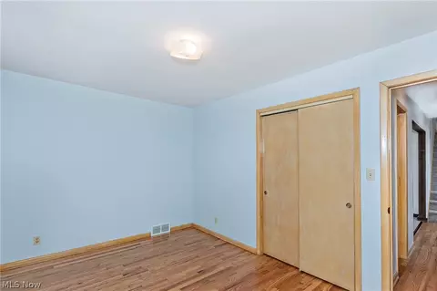 30104 Warren Rd, Wickliffe, OH 44092 photo 21