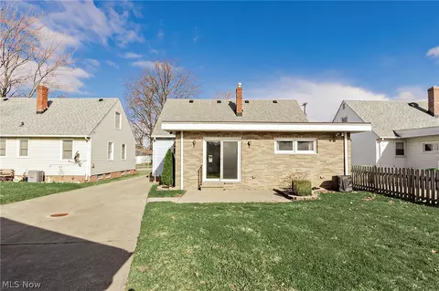30104 Warren Rd, Wickliffe, OH 44092 photo 44