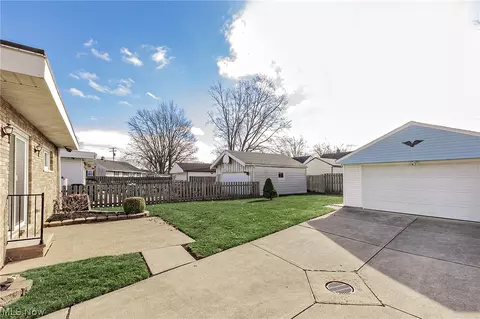 30104 Warren Rd, Wickliffe, OH 44092 photo 40