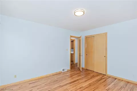 30104 Warren Rd, Wickliffe, OH 44092 photo 18