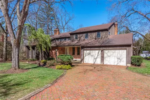 340 Edgemeer Pl, Oberlin, OH 44074