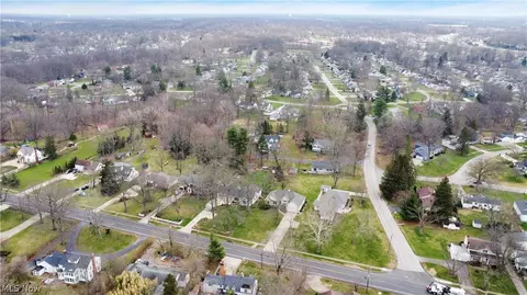 View/Area - 1023 Gulf Rd, Elyria, OH 44035 photo 7 of 8