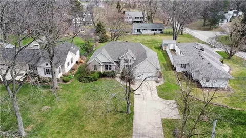 View/Area - 1023 Gulf Rd, Elyria, OH 44035 photo 1 of 8