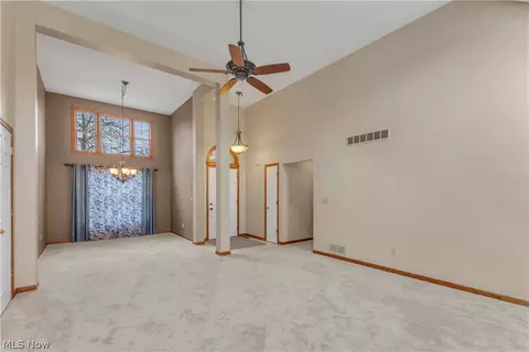 Living - 1023 Gulf Rd, Elyria, OH 44035 photo 4 of 6