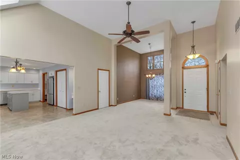 Living - 1023 Gulf Rd, Elyria, OH 44035 photo 5 of 6