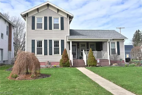 206 S Eagle St, Geneva, OH 44041