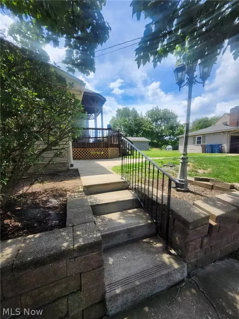 Exterior - 189 Center St, Struthers, OH 44471 photo 1 of 1