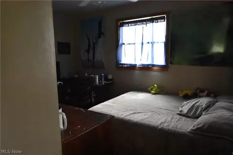 Bedroom - 189 Center St, Struthers, OH 44471 photo 5 of 5