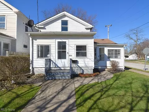 493 Elm St, Painesville, OH 44077