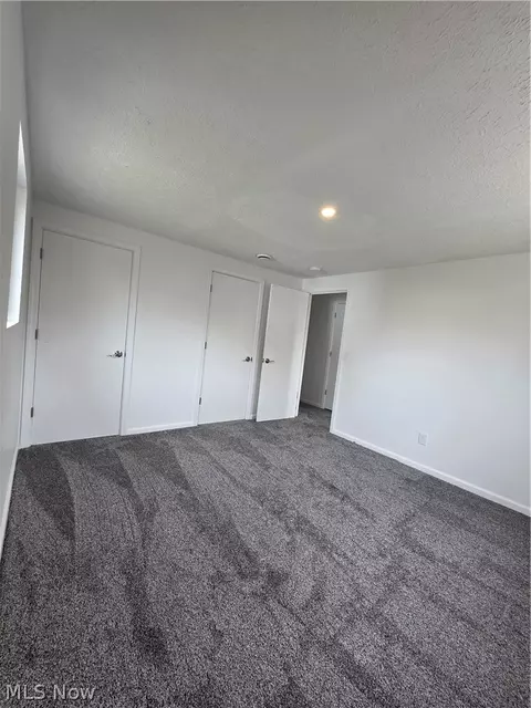 Bedroom - 746 Delaware Ave, Elyria, OH 44035 photo 2 of 2