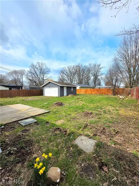Exterior - 746 Delaware Ave, Elyria, OH 44035 photo 3 of 3
