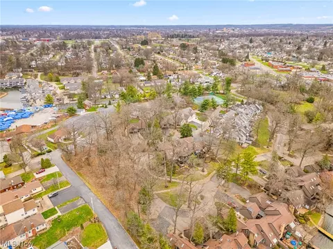 View/Area - 1536 Baycrest Dr NW, Canton, OH 44708 photo 8 of 8