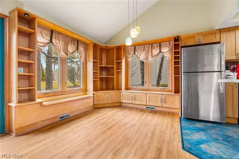Living - 1536 Baycrest Dr NW, Canton, OH 44708 photo 5 of 8
