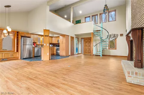 Living - 1536 Baycrest Dr NW, Canton, OH 44708 photo 3 of 8