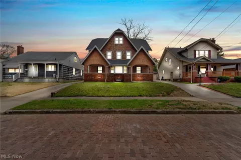 967 Oakland Ave, Akron, OH 44310