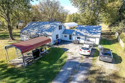 7168 Case Rd, North Ridgeville, OH 44039