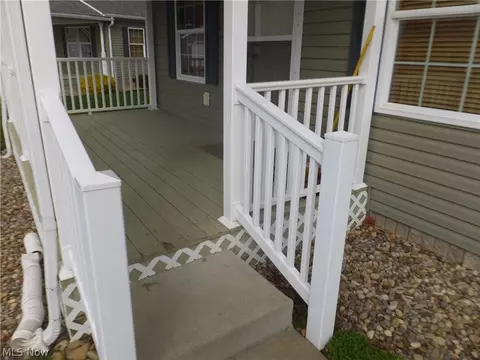 330 Gemini Dr, Dover, OH 44622 photo 4