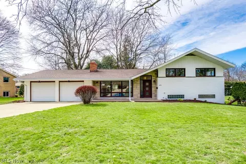 419 Briar Ave NE, North Canton, OH 44720