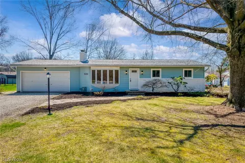 3520 Shellhart Rd, Norton, OH 44203