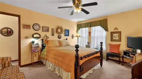 Bedroom - 1123 Red Tail Hawk #1, Boardman, OH 44512 photo 7 of 8